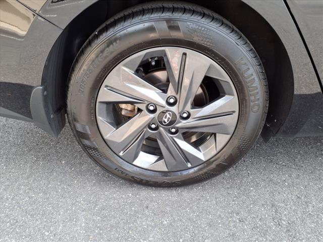 used 2023 Hyundai Elantra car