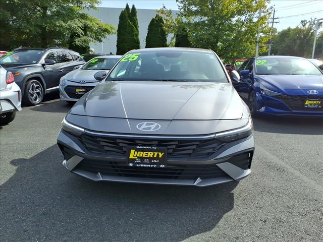 used 2025 Hyundai Elantra car