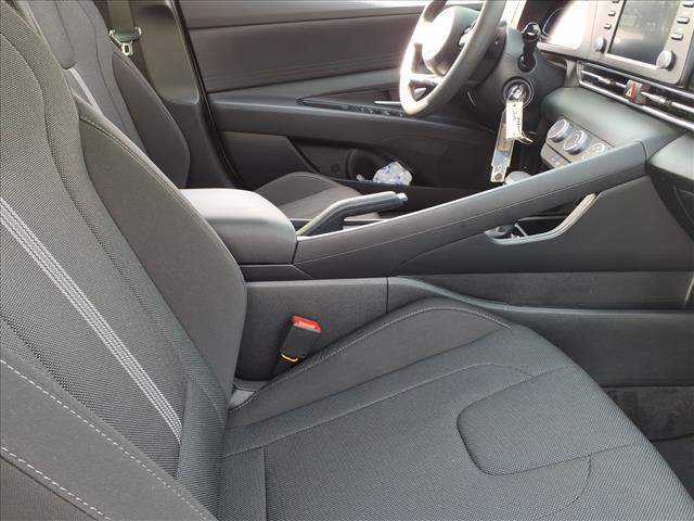 used 2025 Hyundai Elantra car