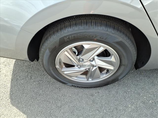 used 2025 Hyundai Elantra car