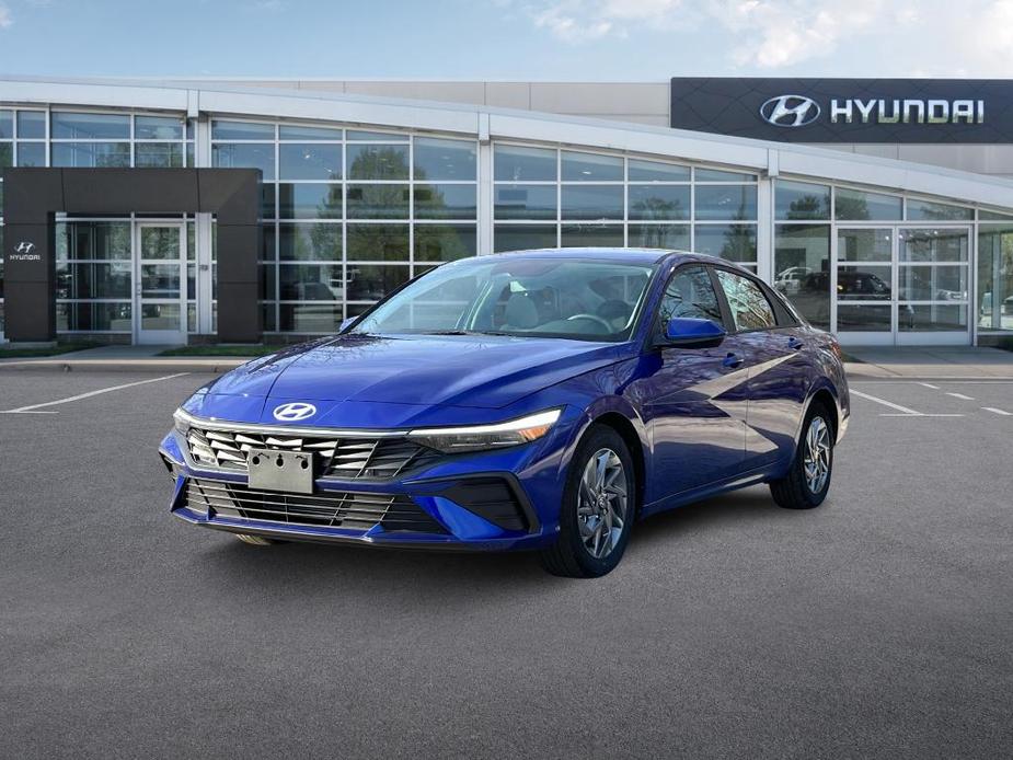 new 2024 Hyundai Elantra car, priced at $24,290