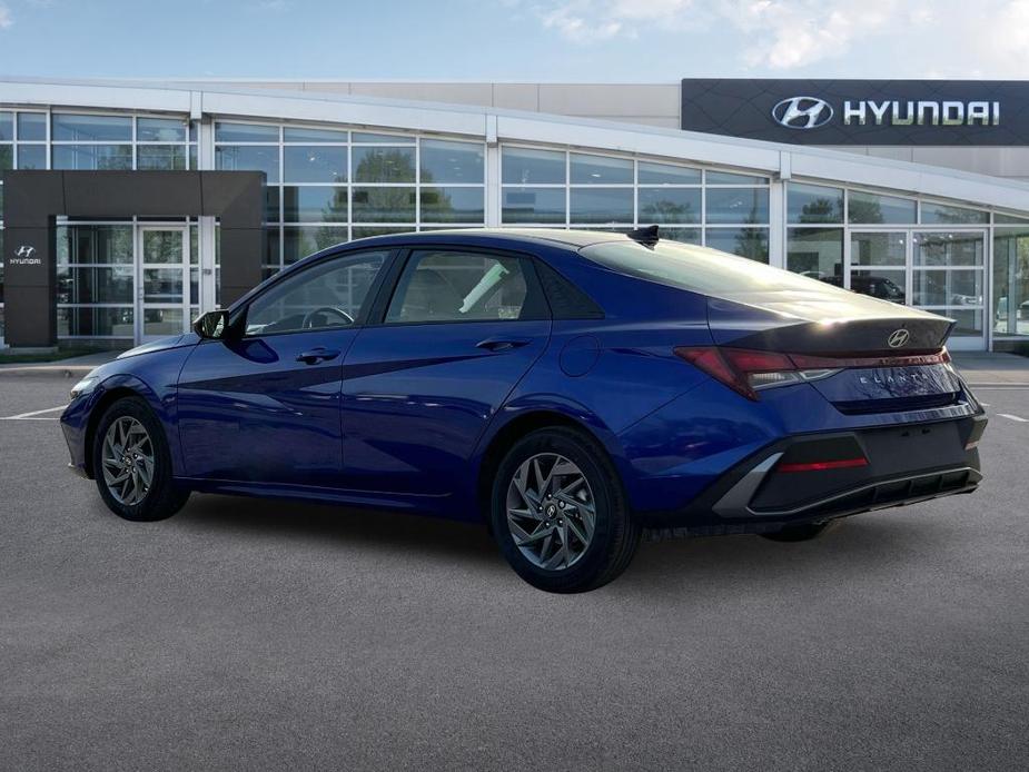 new 2024 Hyundai Elantra car, priced at $24,290