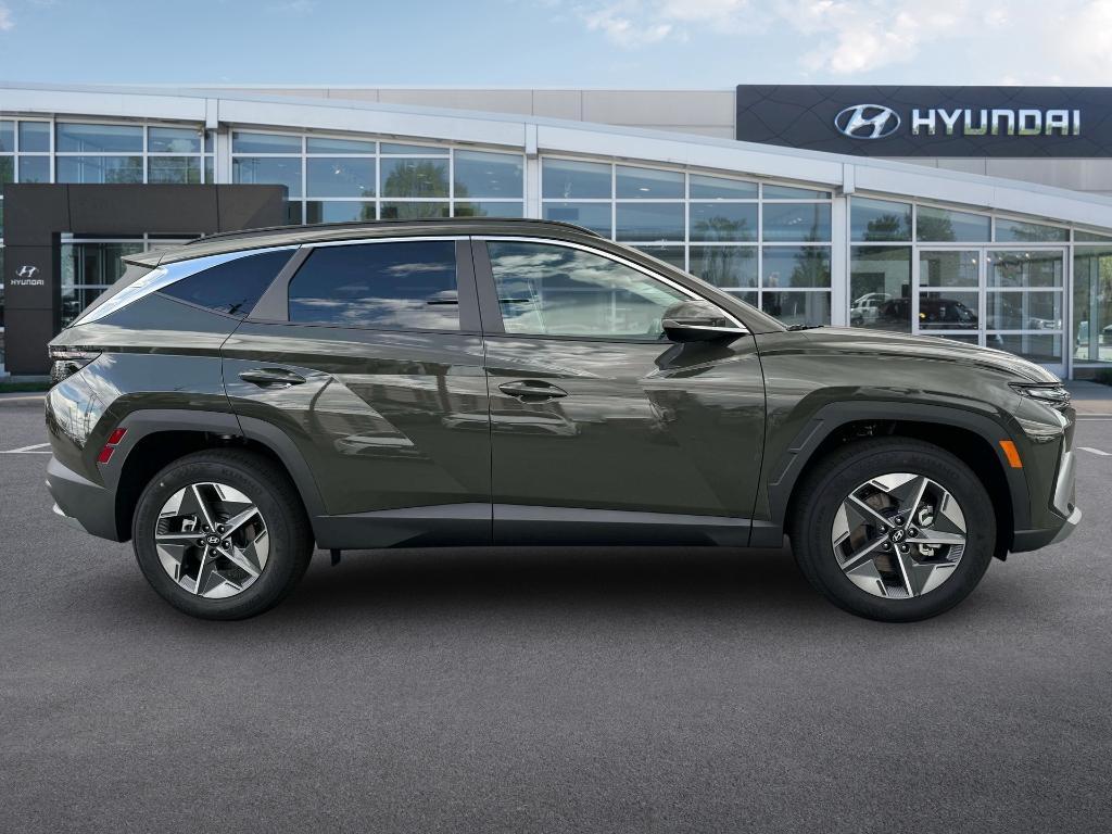 new 2025 Hyundai Tucson car, priced at $33,890