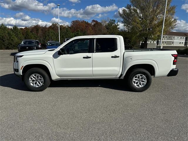 new 2025 Nissan Frontier car