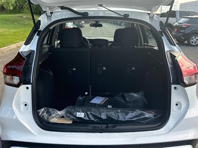 new 2025 Nissan Kicks Play car, priced at $23,230