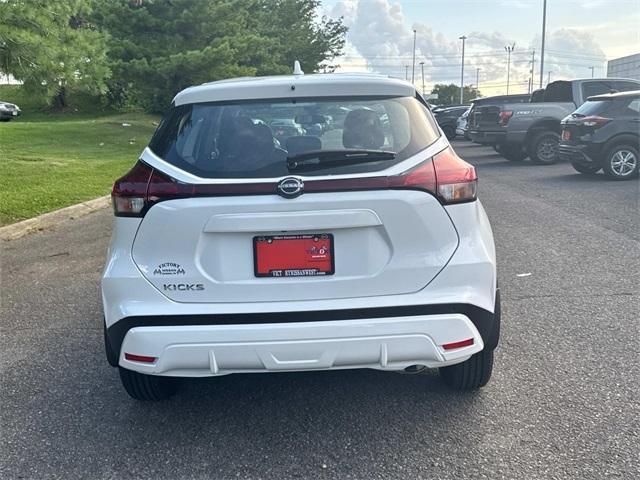 new 2025 Nissan Kicks Play car, priced at $23,230