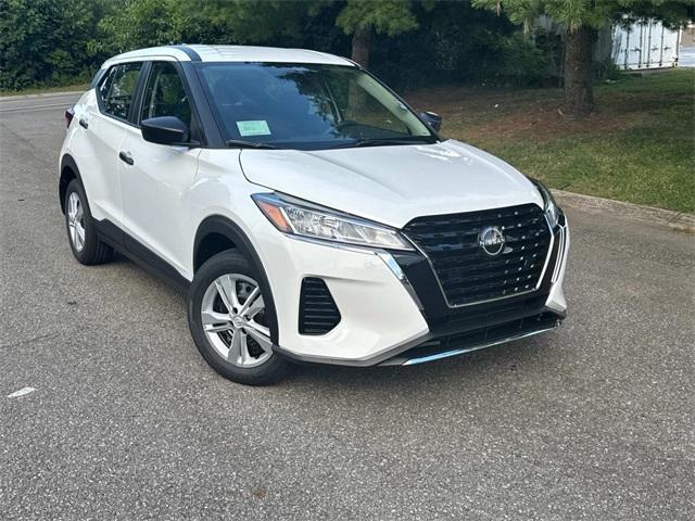 new 2025 Nissan Kicks Play car, priced at $23,230