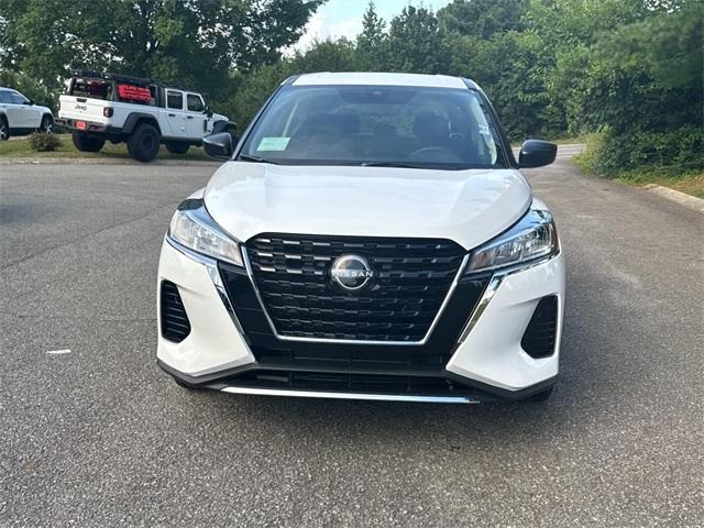 new 2025 Nissan Kicks Play car, priced at $23,230