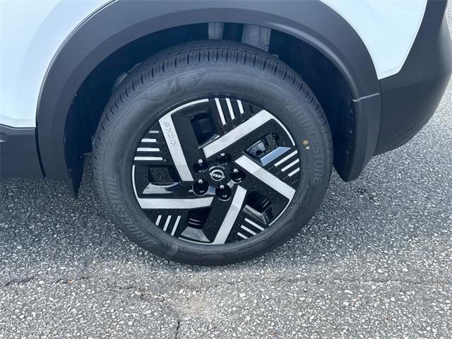 new 2025 Nissan Kicks car, priced at $26,310