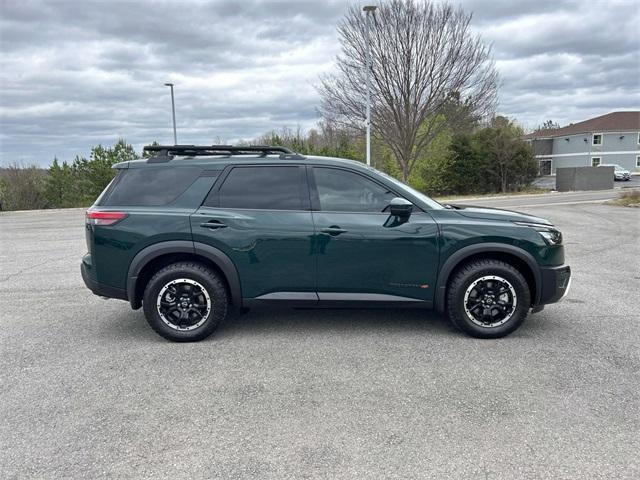 new 2025 Nissan Pathfinder car, priced at $45,675