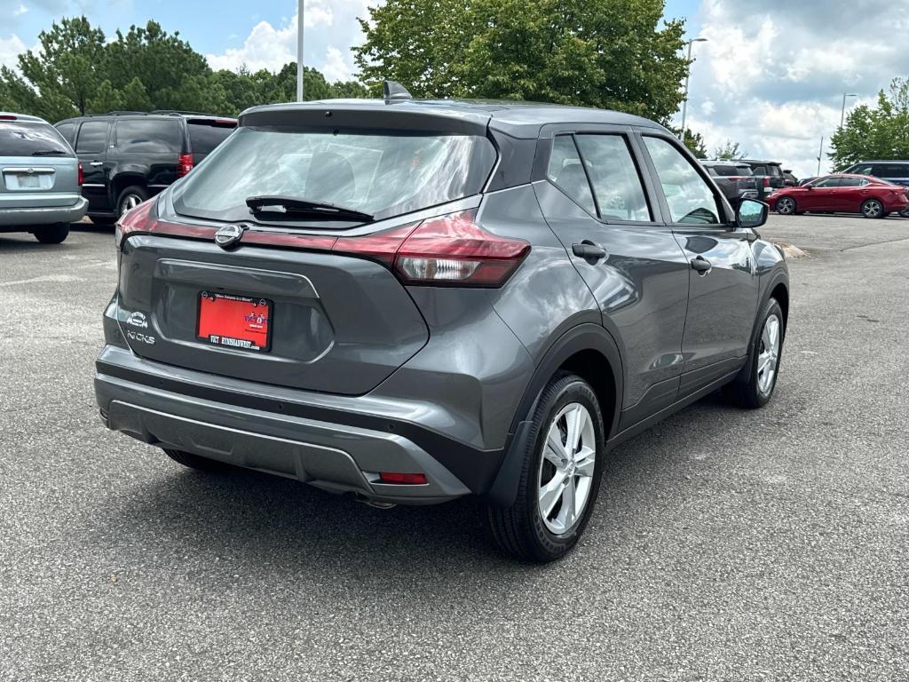 new 2025 Nissan Kicks Play car, priced at $23,135