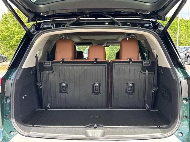 new 2025 Nissan Pathfinder car, priced at $50,764