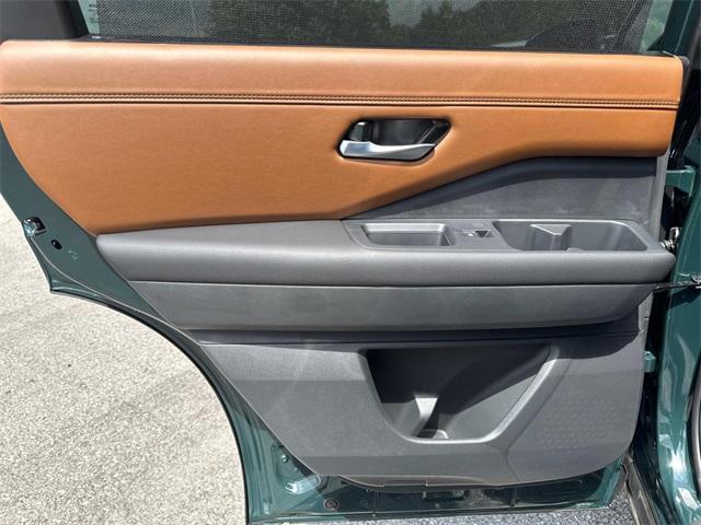 new 2025 Nissan Pathfinder car, priced at $50,764