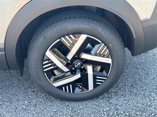 new 2025 Nissan Kicks car, priced at $25,370