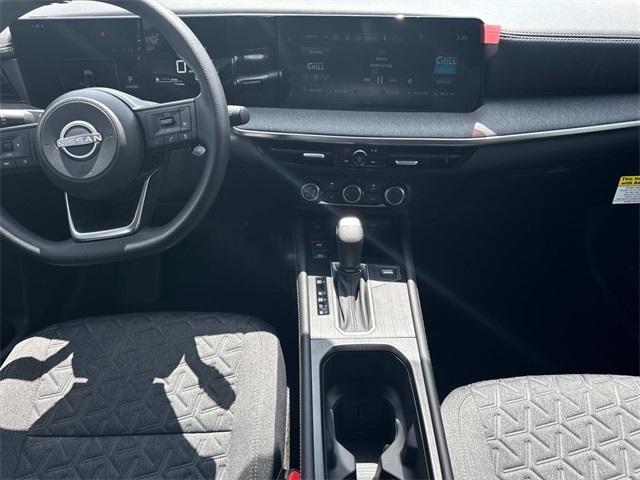 new 2025 Nissan Kicks car, priced at $25,277
