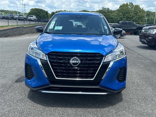 new 2025 Nissan Kicks Play car, priced at $22,715