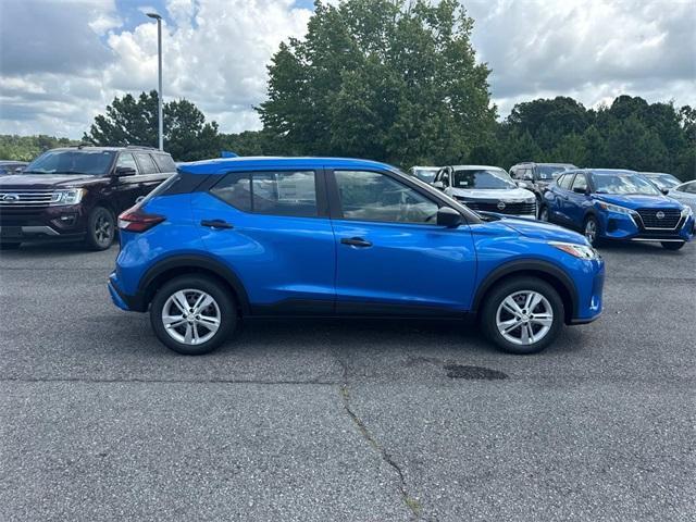 new 2025 Nissan Kicks Play car, priced at $22,715