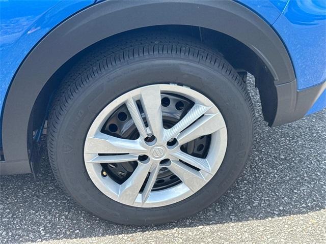 new 2025 Nissan Kicks Play car, priced at $22,715