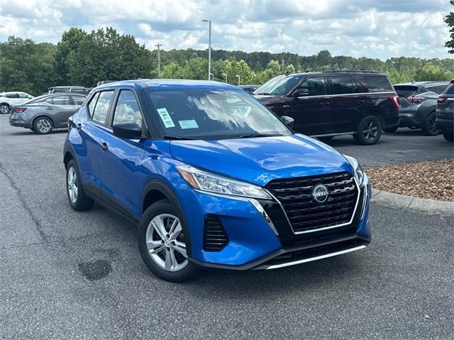 new 2025 Nissan Kicks Play car, priced at $22,715