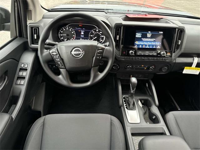 new 2025 Nissan Frontier car