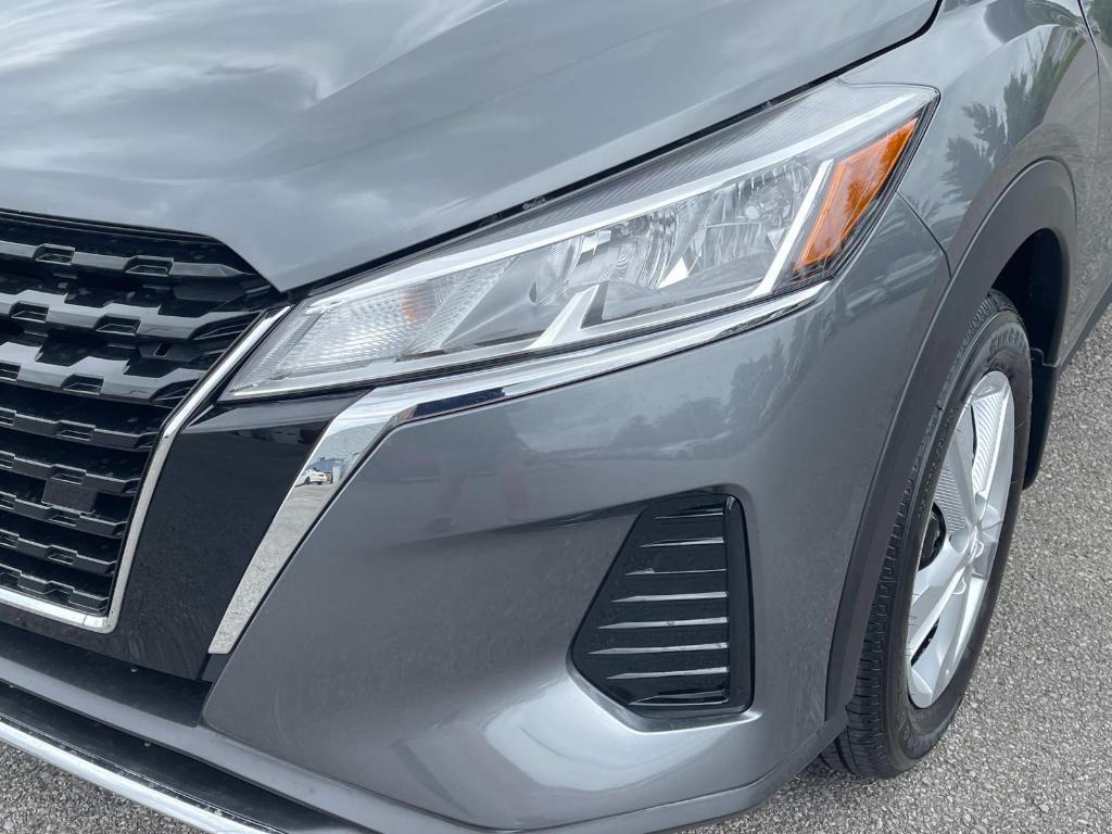 new 2025 Nissan Kicks Play car, priced at $22,181