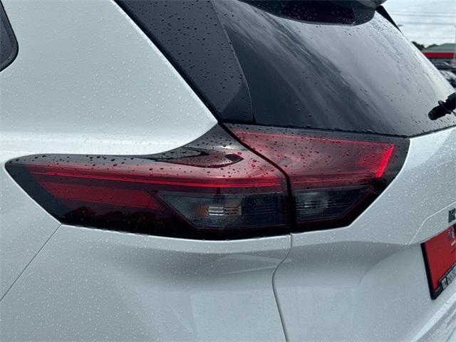 new 2025 Nissan Rogue car, priced at $29,427