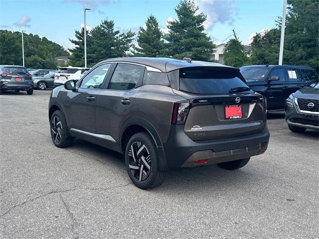 new 2025 Nissan Kicks car, priced at $23,654