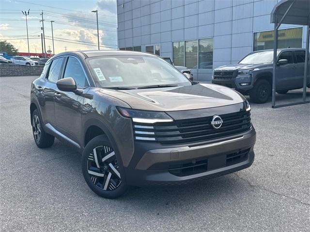 new 2025 Nissan Kicks car, priced at $23,654