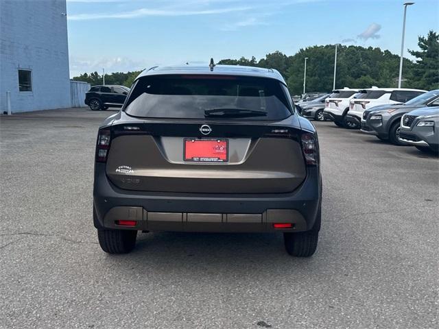 new 2025 Nissan Kicks car, priced at $23,654