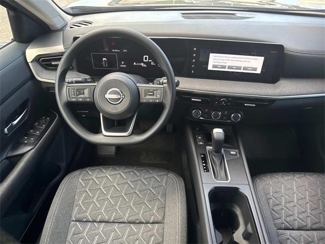 new 2025 Nissan Kicks car, priced at $23,654