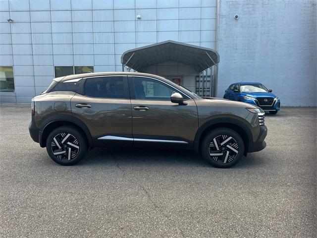 new 2025 Nissan Kicks car, priced at $23,654