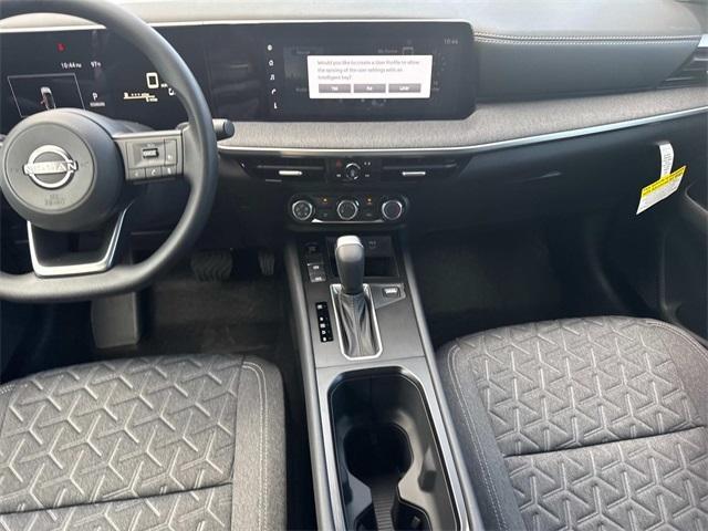 new 2025 Nissan Kicks car, priced at $23,654