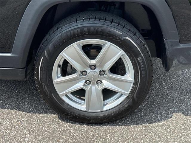 used 2022 Jeep Compass car, priced at $21,371