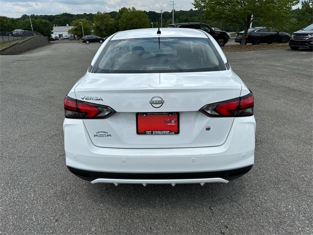 new 2024 Nissan Versa car