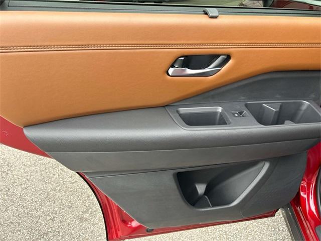 new 2025 Nissan Pathfinder car, priced at $51,183