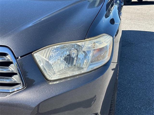 used 2008 Toyota Highlander car, priced at $9,988