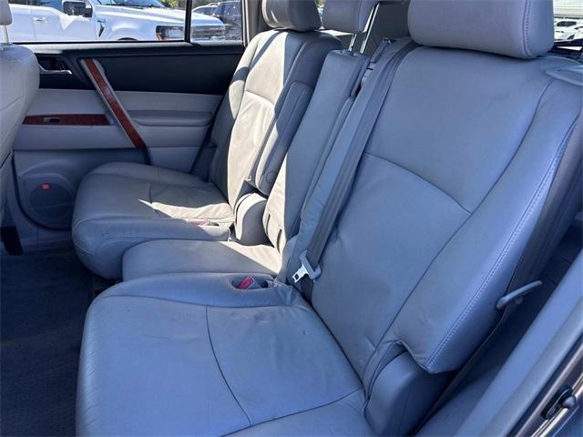 used 2008 Toyota Highlander car, priced at $9,988