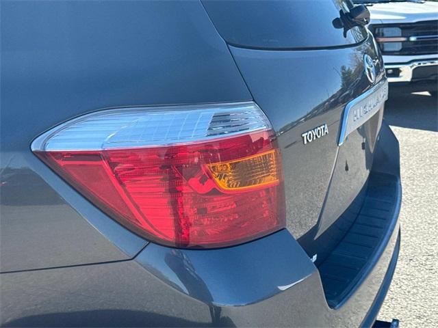 used 2008 Toyota Highlander car, priced at $9,988