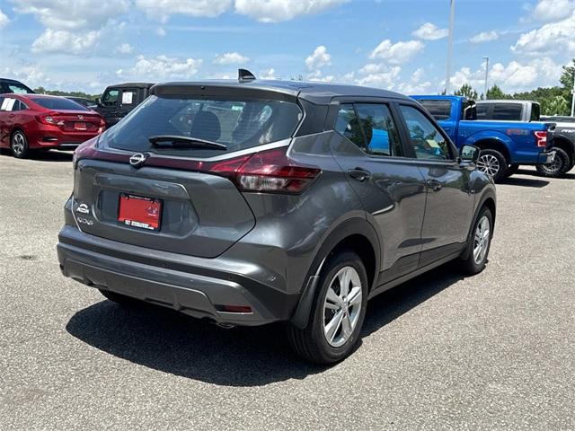new 2025 Nissan Kicks Play car, priced at $23,135