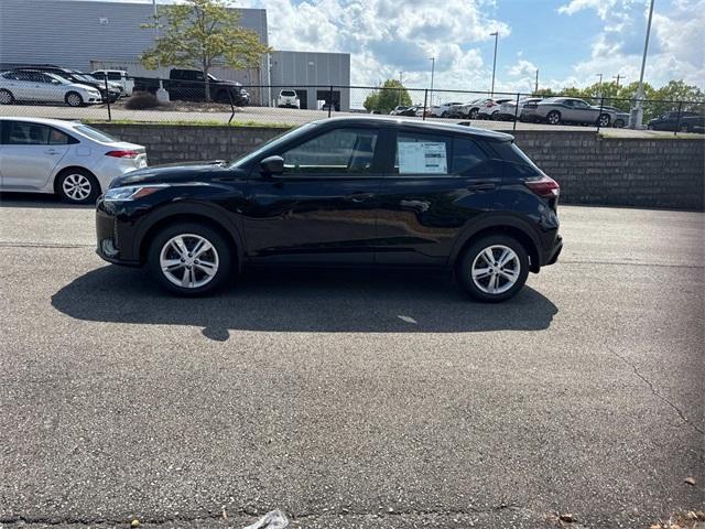 new 2025 Nissan Kicks Play car, priced at $23,135