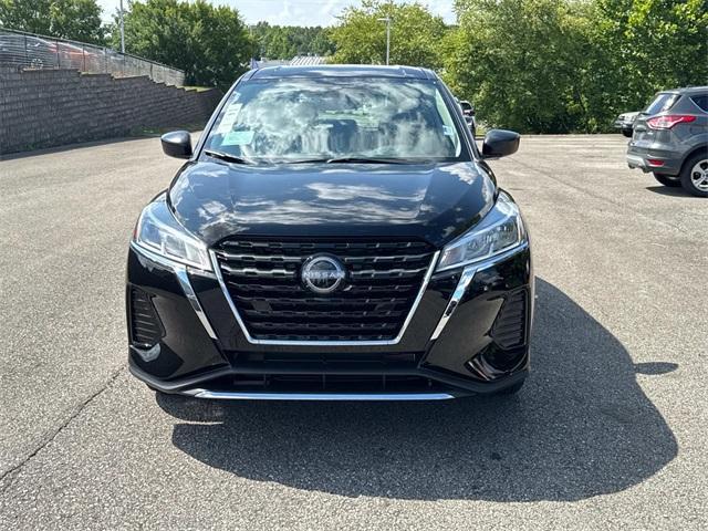 new 2025 Nissan Kicks Play car, priced at $23,135