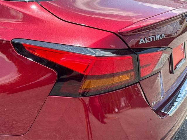 used 2023 Nissan Altima car, priced at $27,262