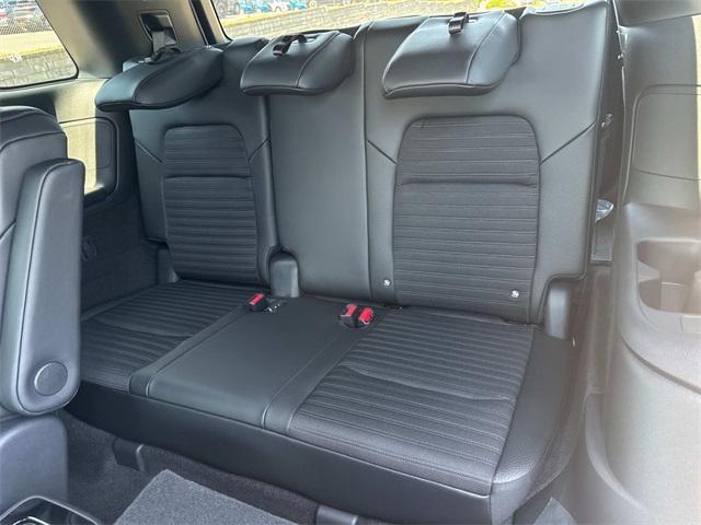 new 2025 Nissan Pathfinder car, priced at $37,547