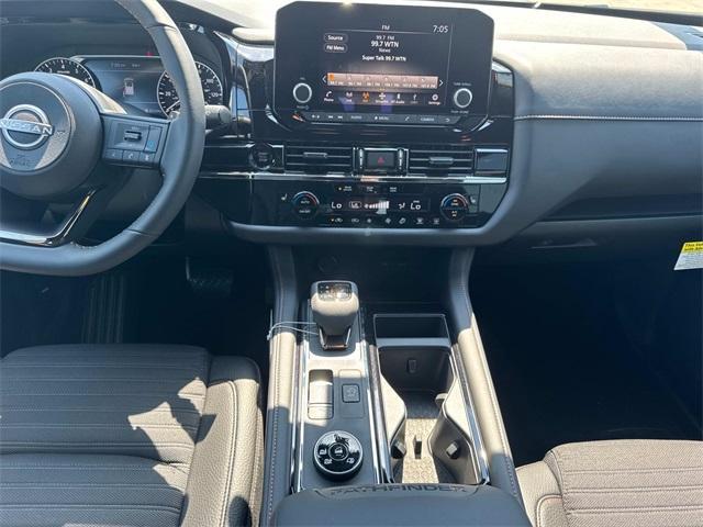 new 2025 Nissan Pathfinder car, priced at $37,547