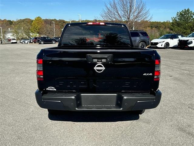 new 2025 Nissan Frontier car