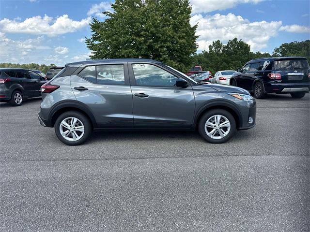 new 2025 Nissan Kicks Play car, priced at $21,627