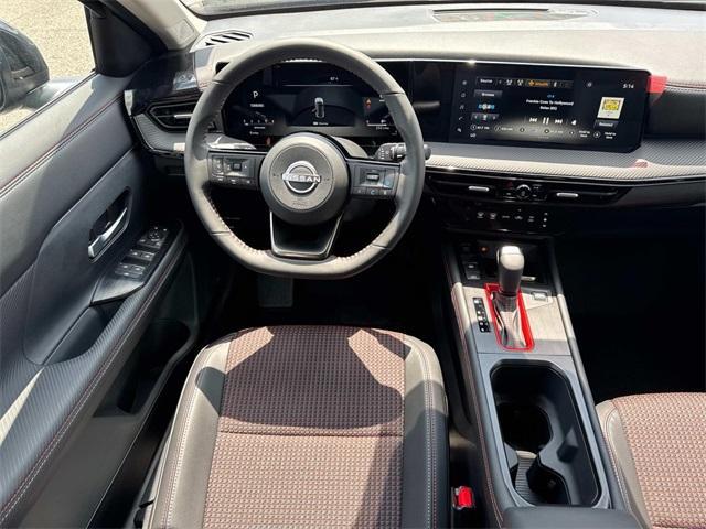new 2025 Nissan Kicks car, priced at $28,082