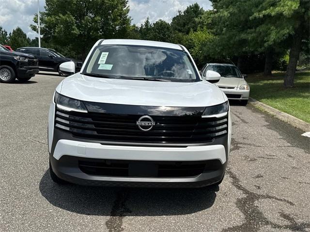 new 2025 Nissan Kicks car, priced at $22,925