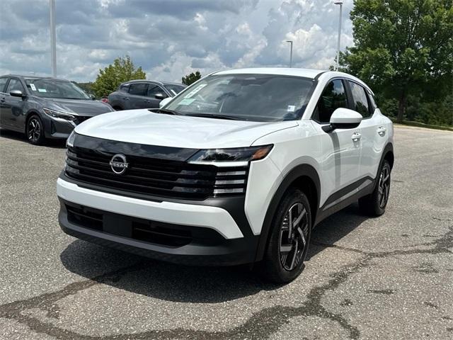 new 2025 Nissan Kicks car, priced at $22,925