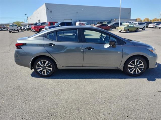 new 2024 Nissan Versa car